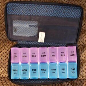Zuma Cloth Covered Pill Organizer
